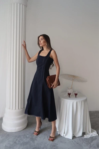 Lacivert Çift Dikişli Gabardin Elbise ürün görseli