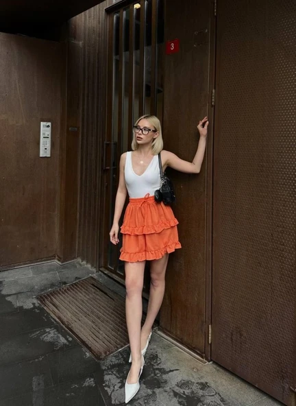 BEL LASTİKLİ KAT FIRFIR DETAYLI KISA ETEK - Turuncu ürün görseli