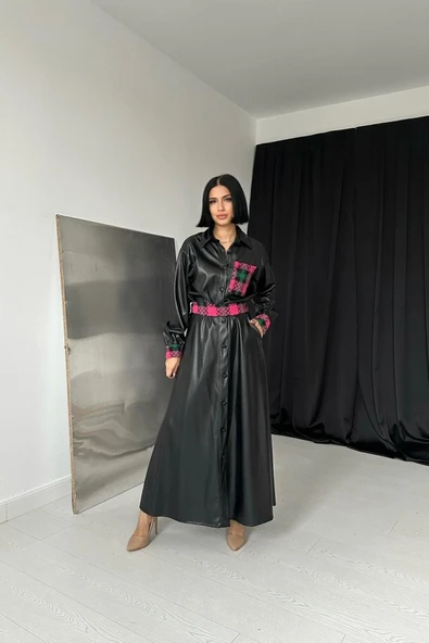 Siyah Garnili Etekli Deri Takım ürün görseli