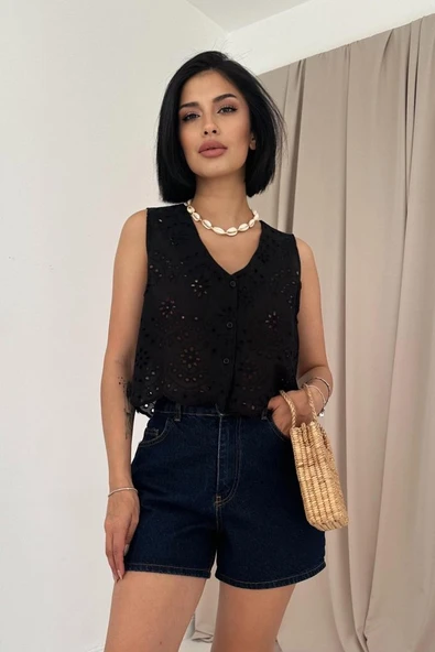 Siyah Sıfır Kol Brode Bluz ürün görseli