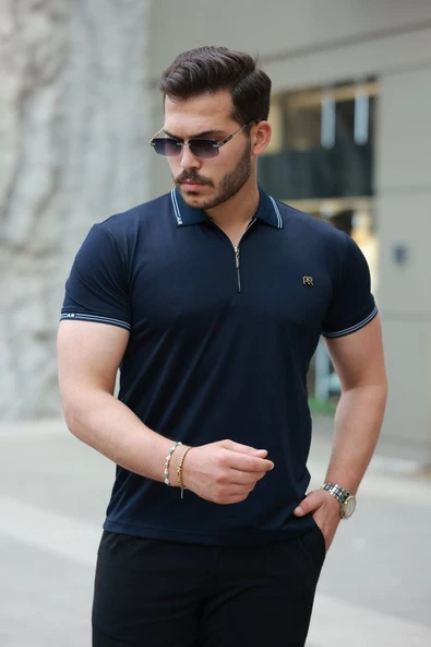 Erkek Yaka Ve Kolları çizgi Detaylı Fermuar Yakalı Kısa Kollu Tişört ürün görseli