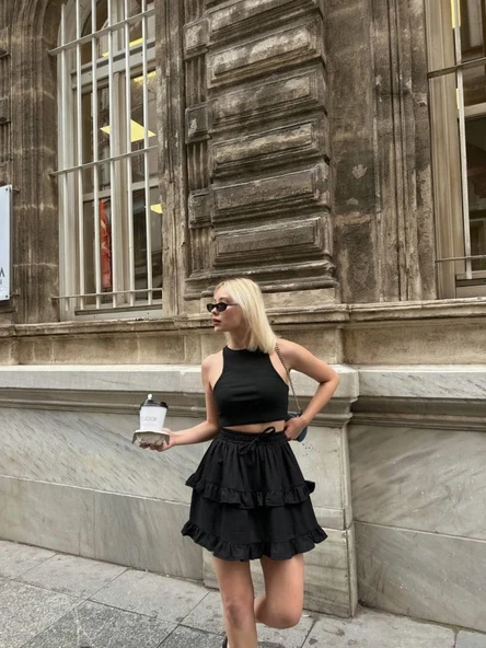 BEL LASTİKLİ KAT FIRFIR DETAYLI KISA ETEK - Siyah ürün görseli