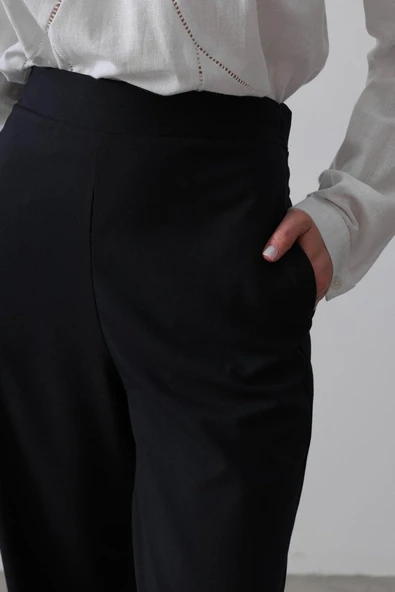 Beli Yarım Lastikli Palazzo Pantolon - Lacivert - Resim 4