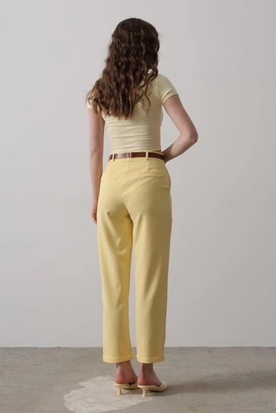 Kemerli Havuç Pantolon - Sarı - Resim 2