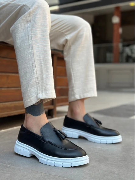 Pabucmarketi Püsküllü Erkek Casual Ayakkabı SİYAH (BEYAZ TABAN) ürün görseli