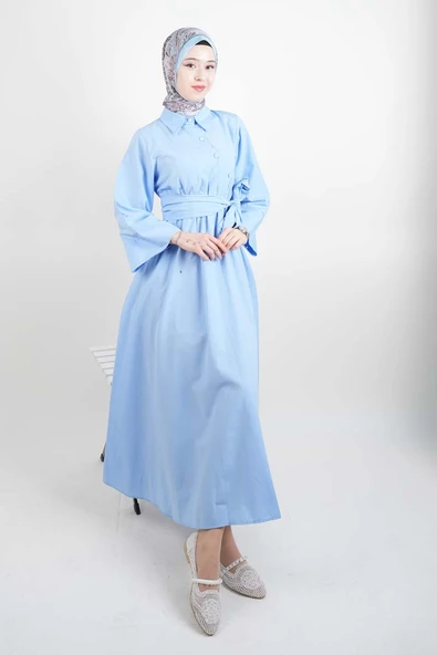 Tesettür Elbise Çapraz Düğmeli Dolama Kuşaklı Poplin Elbise Mavi