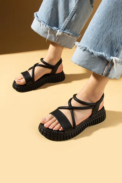 Yüksek Taban Tek Bant Lastikli Kadın Sandalet 031-412-24 - Resim 2