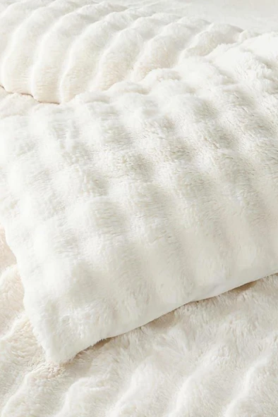 Tomris Tavşan Tüyü Çift Kişilik Yatak Örtüsü 220x240 Cm Krem - Resim 3