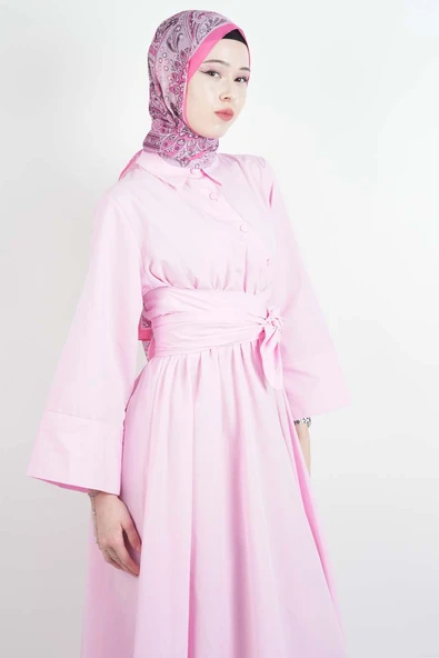 Tesettür Elbise Çapraz Düğmeli Dolama Kuşaklı Poplin Elbise Pembe - 2