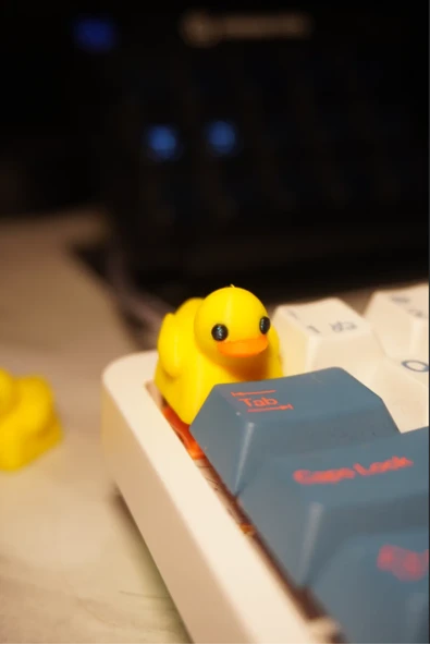 (2 ADET) Ducky Keycap  Sevimli Sarı Ördek Klavye Tuşu Dekoratif Tuş Mekanik Klavye Uyumlu - 2