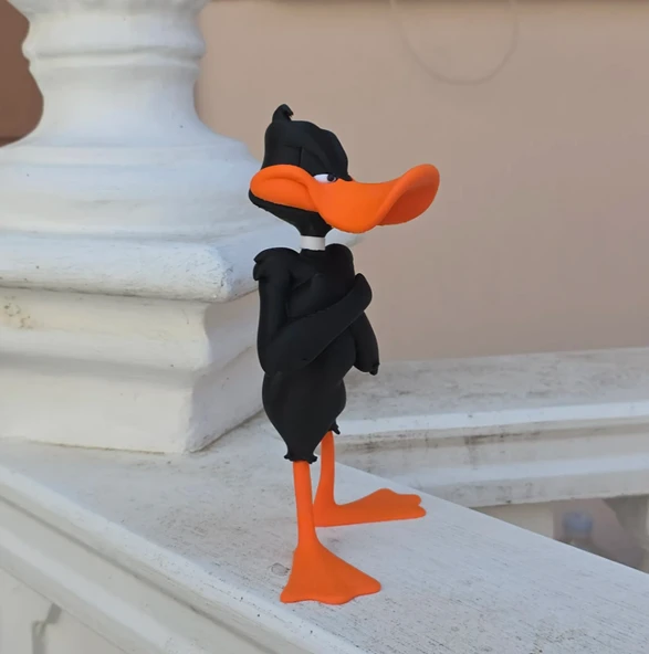 Daffy Duck Figürü 21cm  Looney Tunes Karakter Oyuncağı ve Dekoratif Biblo - 2