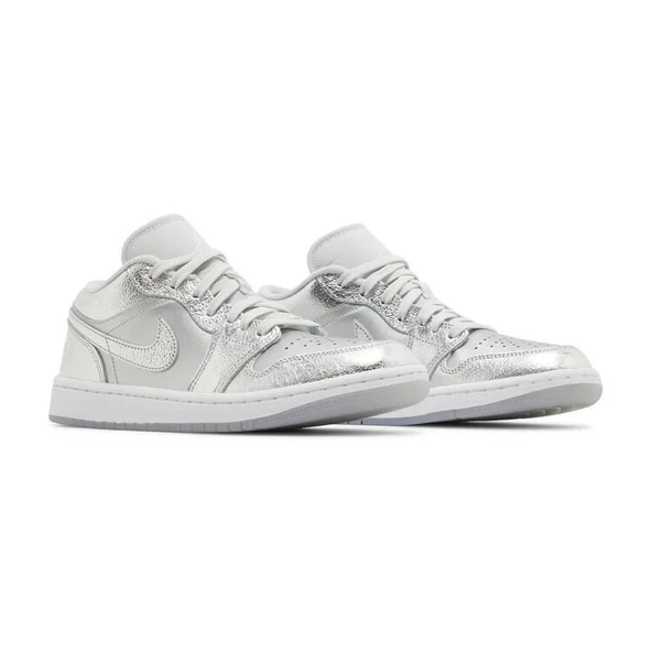 Air Jordan 1 Low SE Metallic Silver - Resim 3