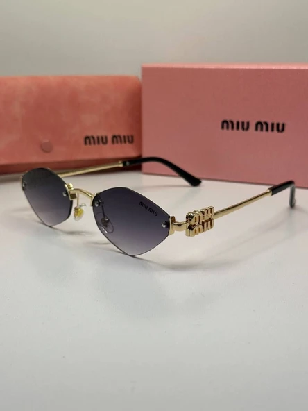 Miu Miu Güneş Gözlüğü