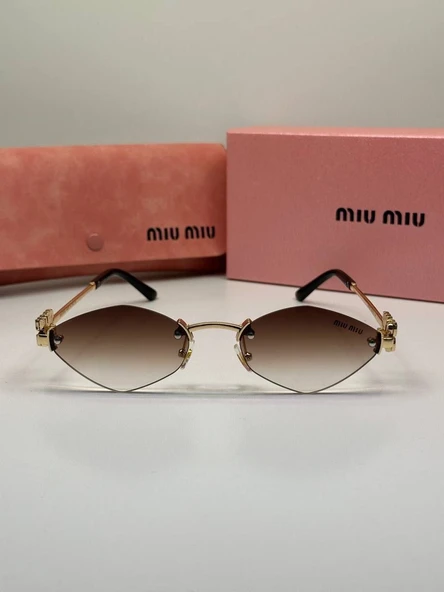 Miu Miu Güneş Gözlüğü - 2