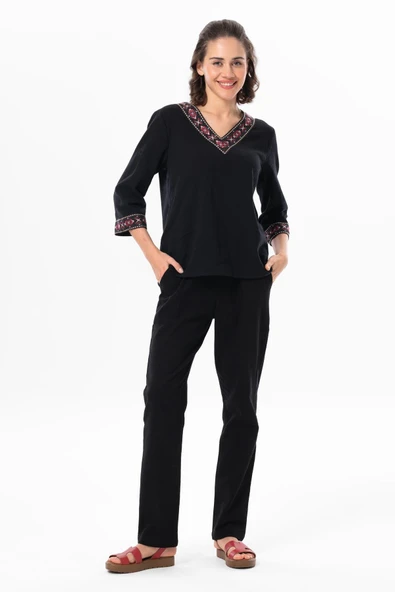 Truvakar Kol V Yaka Nakışlı Talya Şile Bezi Yazlık Bluz Siyah Syh 3XL Siyah - Resim 5