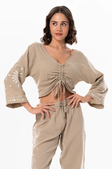 Uzun Kol Günışığı Büzgü Detaylı Yazlık Müslin Bluz Vizon Vzn 2XL-3XL Vizon