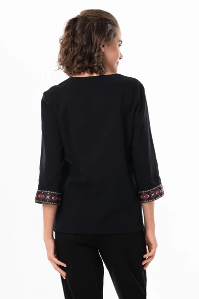 Truvakar Kol V Yaka Nakışlı Talya Şile Bezi Yazlık Bluz Siyah Syh 2XL Siyah - Resim 2