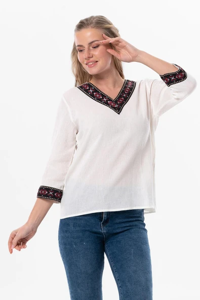 Truvakar Kol V Yaka Nakışlı Talya Şile Bezi Yazlık Bluz Krem Krm 2XL Krem