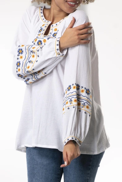 Uzun Kol Şile Bezi Gülruh V Yaka Nakışlı Bluz Beyaz Byz 2XL-3XL Beyaz - 3