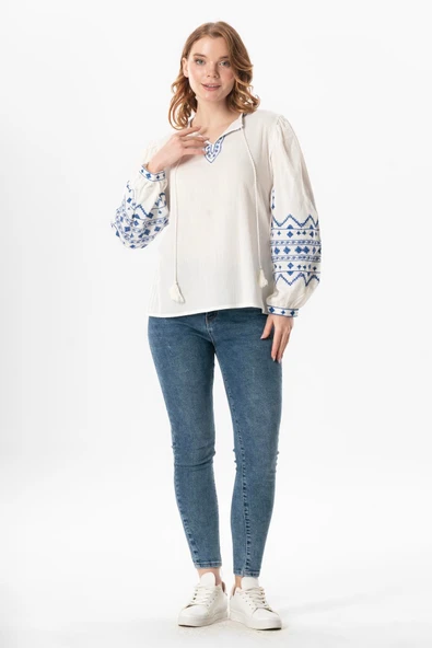 Uzun Kol Şile Bezi İdil V Yaka Nakışlı Yazlık Bluz Krem Krm M Krem - Resim 5