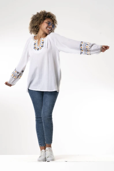 Uzun Kol Şile Bezi Gülruh V Yaka Nakışlı Bluz Beyaz Byz 2XL-3XL Beyaz - 6