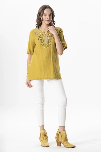 Kısa Kol Çiçek V Yaka Nakışlı Müslin Yazlık Bluz Yağ Yeşili Ygysl 2XL-3XL Yağ Yeşili - Resim 5