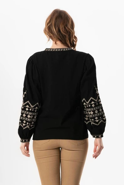 Uzun Kol Şile Bezi İdil V Yaka Nakışlı Yazlık Bluz Siyah Syh S Siyah - Resim 2