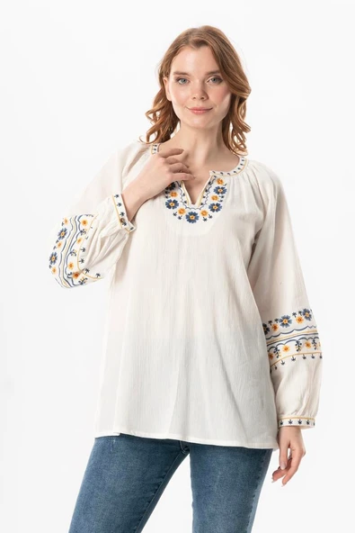 Uzun Kol Şile Bezi Gülruh V Yaka Nakışlı Bluz Krem Krm 2XL-3XL Krem ürün görseli