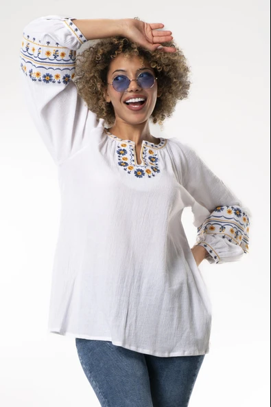 Uzun Kol Şile Bezi Gülruh V Yaka Nakışlı Bluz Beyaz Byz S/M Beyaz ürün görseli