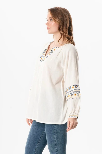 Uzun Kol Şile Bezi Gülruh V Yaka Nakışlı Bluz Krem Krm 2XL-3XL Krem - Resim 4