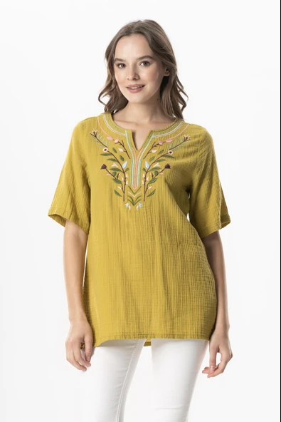 Kısa Kol Çiçek V Yaka Nakışlı Müslin Yazlık Bluz Yağ Yeşili Ygysl 2XL-3XL Yağ Yeşili ürün görseli