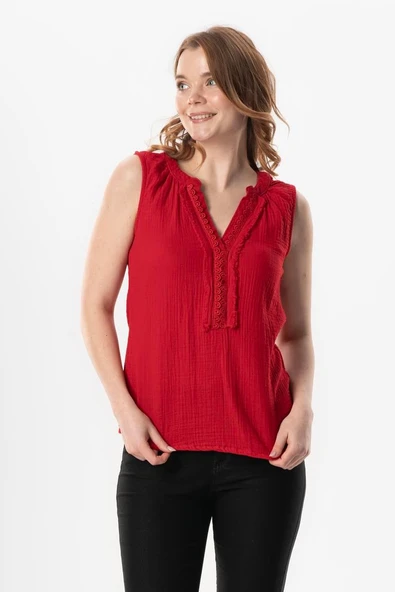 Kolsuz V Yaka Berrin Güpür Detaylı Müslin Yazlık Bluz Kırmızı Krmz 3XL Kırmızı ürün görseli