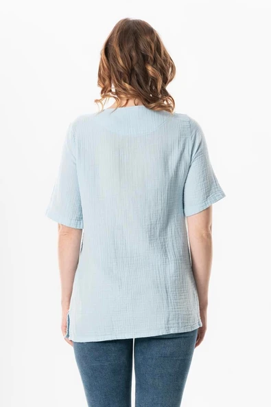 Kısa Kol Çiçek V Yaka Nakışlı Müslin Yazlık Bluz Buz Mavi Bmv 4XL/5XL Buz Mavi - Resim 2