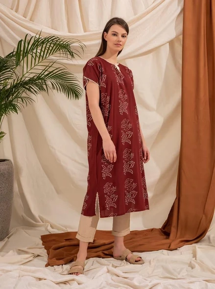 Kısa Kol Şile Bezi Baskılı Zambak Desen Midi Boy Yazlık Elbise Bordo Brd 2XL Bordo - Resim 9