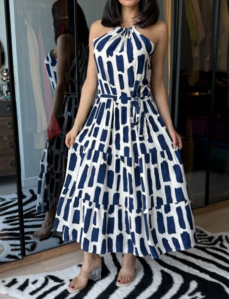 Kadın Viskon Kumaş Ip Askılı Halter Yaka Cepli Midi Boy Elbise - Resim 3