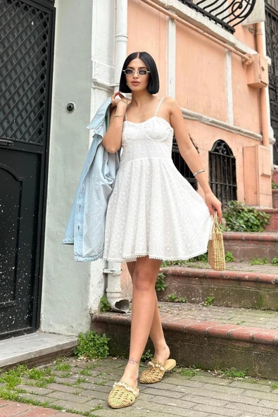 Beyaz Askılı Fisto Mini Elbise ürün görseli 1