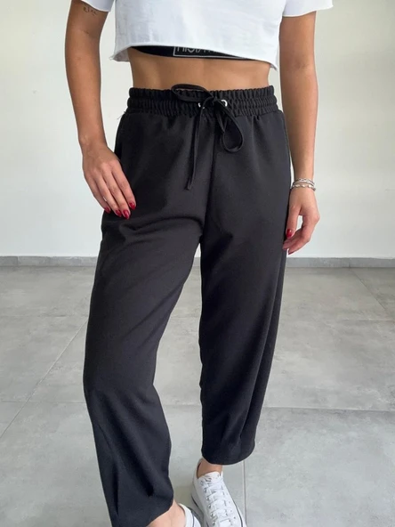 Kadın Dalgıç Krep Full Likralı Paçası Pens Detay Pantolon ürün görseli 1