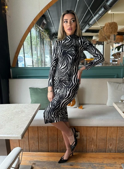Kadın Zebra Desen Süet Kumaş Fırsat ürün Midi Boy Elbise ürün görseli 1