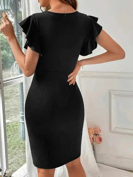 Kadın Kısa Kollu V Yakalı Kolları Volanlı Yandan Yırtmaçlı Kısa Janjan Krep Elbise - Resim 2