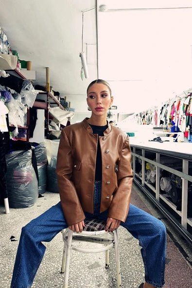 Kahverengi Önü Düğme Kapamalı Deri Ceket