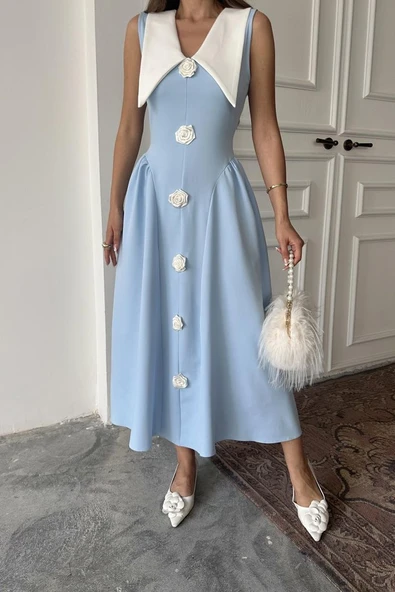 Mavi Gül Detaylı Atlas Elbise - Resim 4