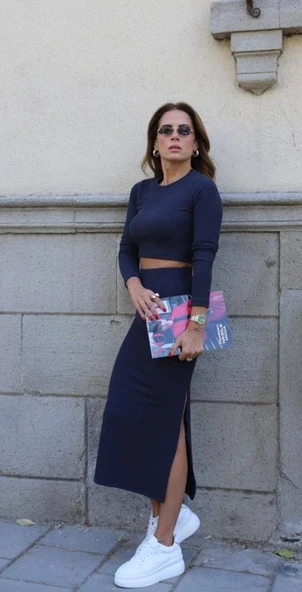 Kadın Soft Kaşkorse Kumaş Bluz Ve Yırtmaç Detaylı Etek Ikili Takım ürün görseli