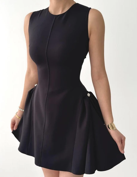 More İnci Detaylı Elbise - Resim 2