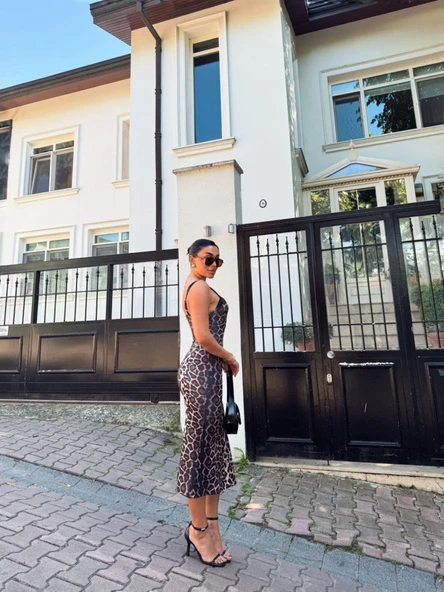 Kadın Dalgıç Kumaş Dijital Leopar Baskılı Midi Boy Elbise - Resim 6