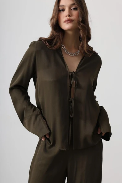 Önden Biyeli Bluz Ve Pantolon Takım - Haki - Resim 3