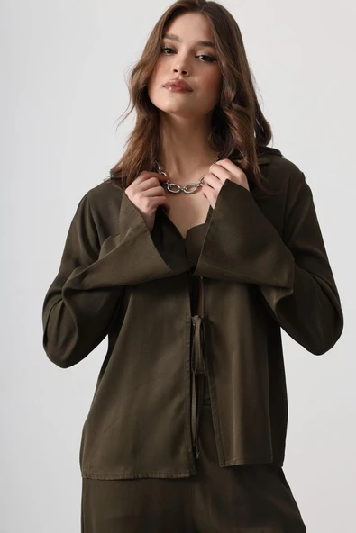 Önden Biyeli Bluz Ve Pantolon Takım - Haki - Resim 4