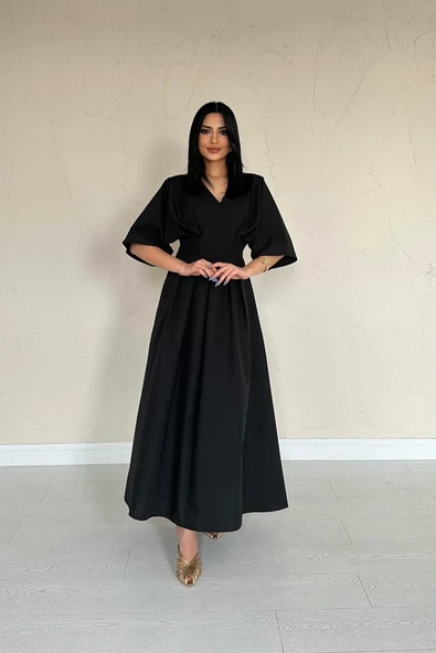 Siyah Pileli Uzun Elbise - 3