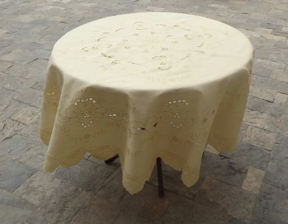 Mandaş Dertsiz Kesme Simli Yuvarlak Masa Örtüsü (160Q)-Gold