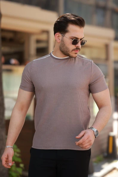 Erkek Omuzlar çizgi Detaylı Kısa Kollu T-shirt ürün görseli 1