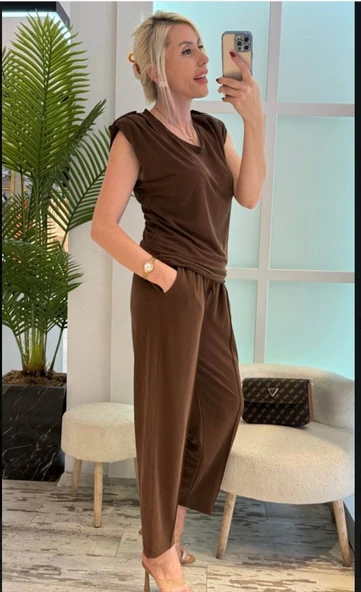 Kadın Vatkalı Düşük Kol Rahat Kesim İkili Takım ürün görseli